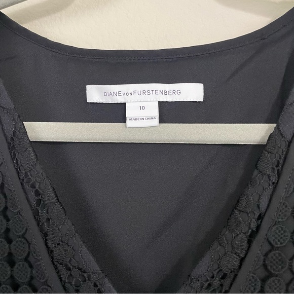 Diane Von Furstenberg Black Floral Lace V Neck Mini Dress Size 10 - Picture 2 of 10